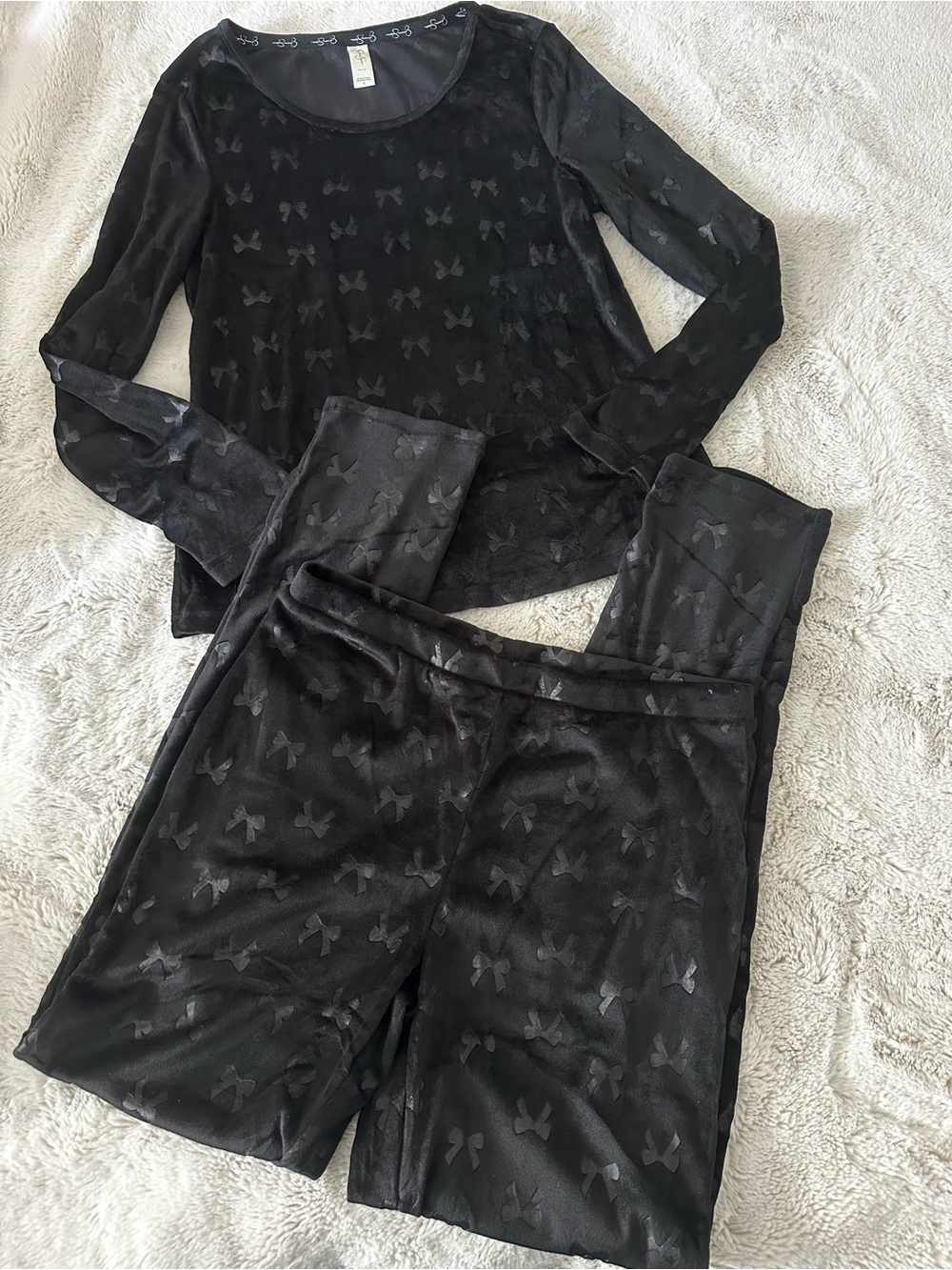 Jessica Simpson Black Velvet Bow Loungewear Set